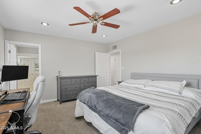 28-print-Highland Dr-28