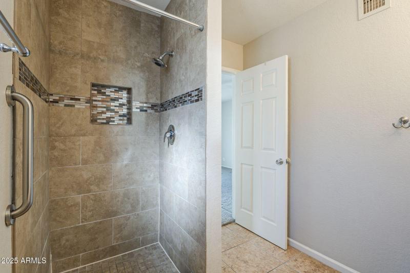 24-web-or-mls-Javelina-24