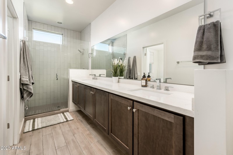 325 E Coronado Rd Unit 13 - MLS-23