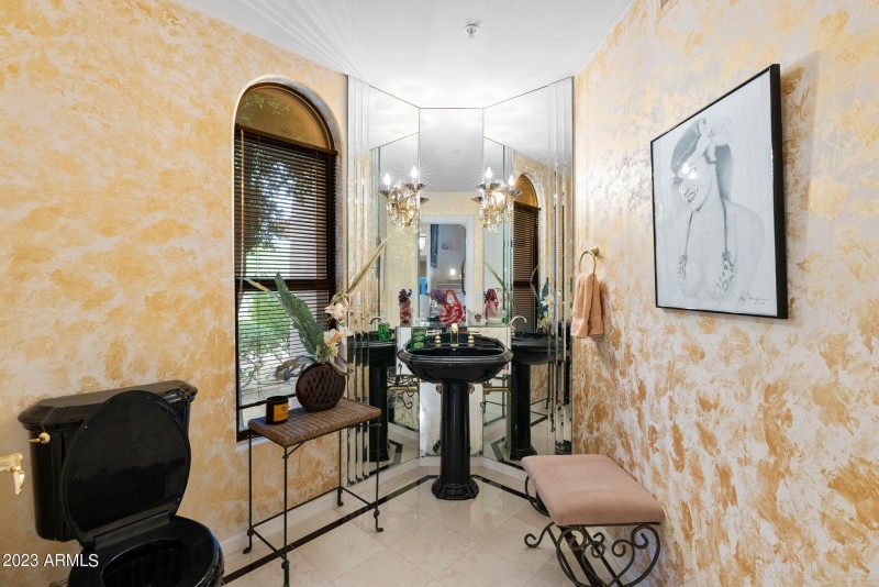 formal powder room