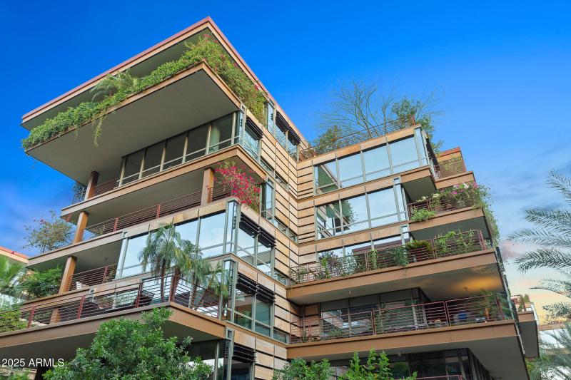 Optima Camelview Living