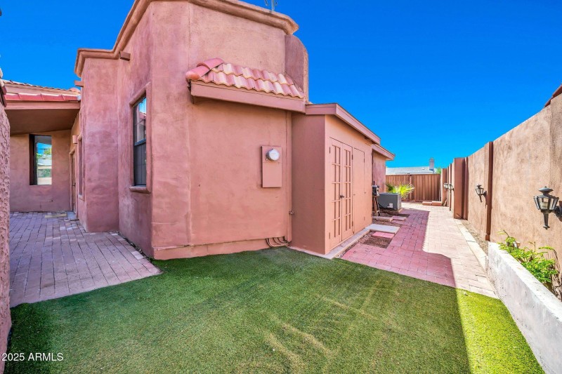 1450 E Royal Palm Rd-54