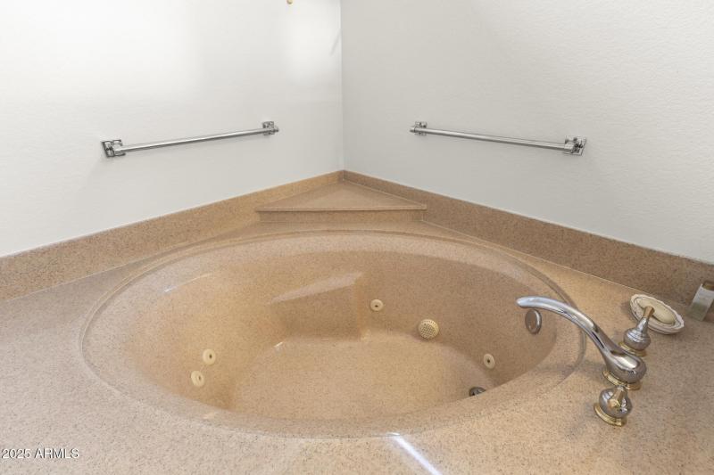 Jetted Soaking Tub Retreat