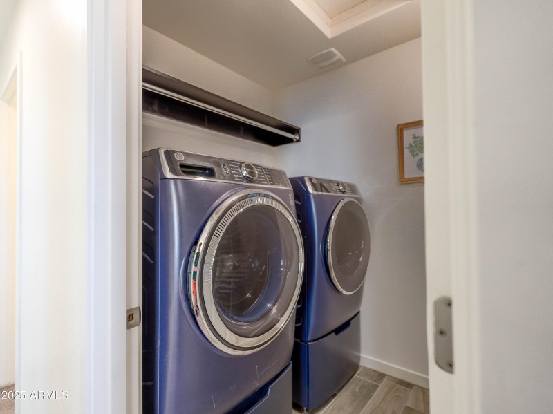 1398 W Spine Tree Ave