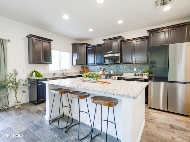 1398 W Spine Tree Ave