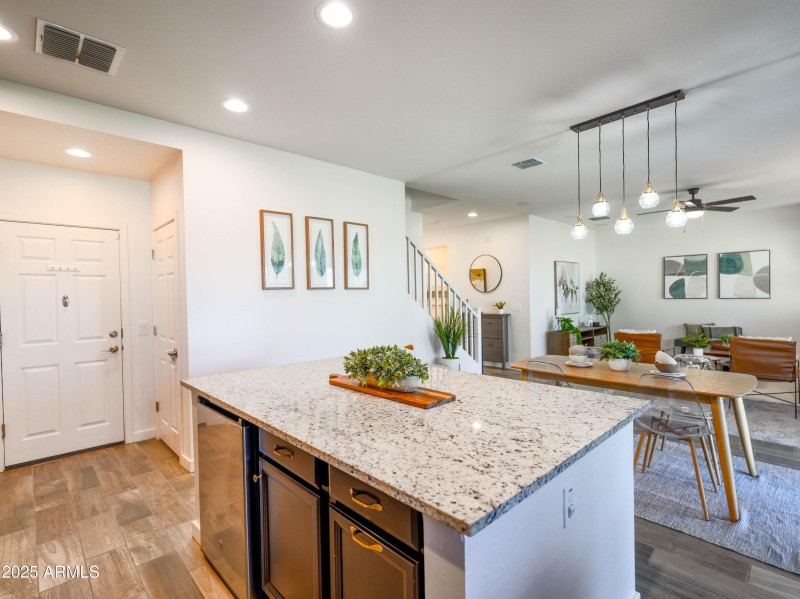 1398 W Spine Tree Ave