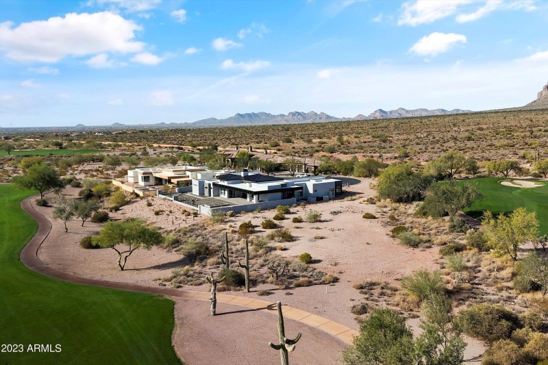 27-DJI_20231208135452_0032_D