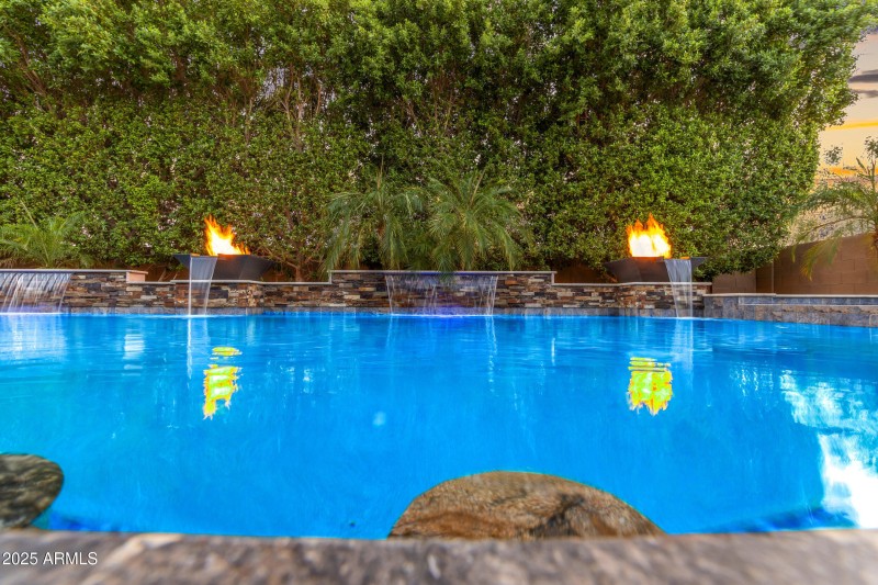 010_010_agent_sg_tw_468