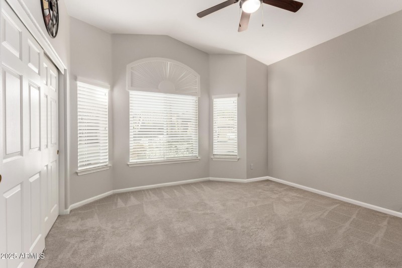 8807 E SAGUARO BLOSSOM RD