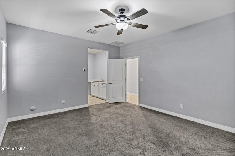 En suite living area