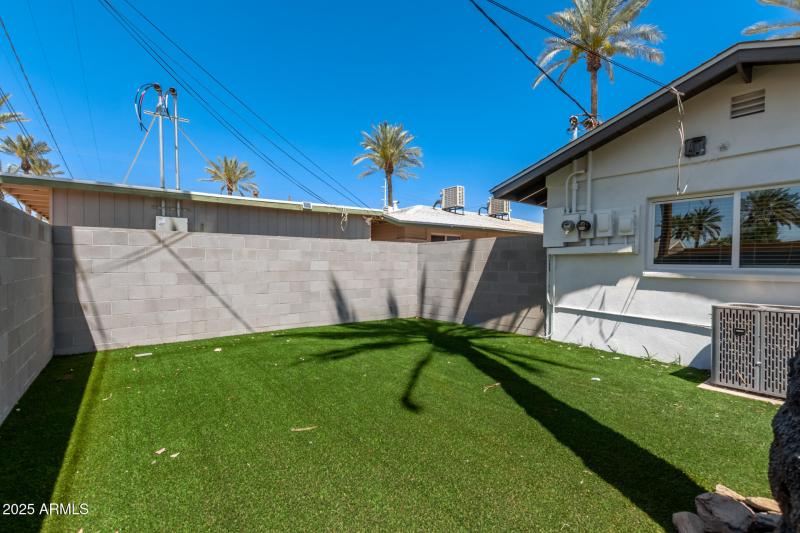 0038-38 - Broadway #103 (1)