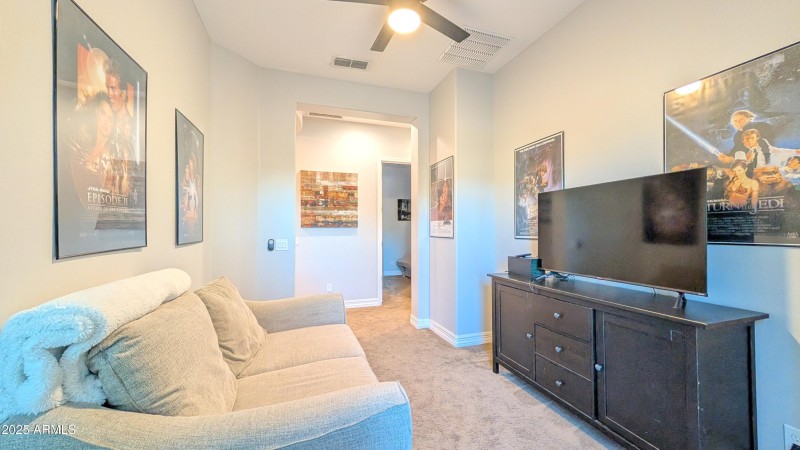 Bonus Room Den Option (2)