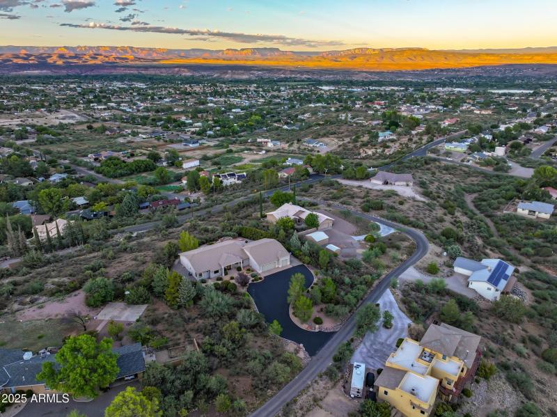 dji_fly_20250923_181750_0932_17587488922