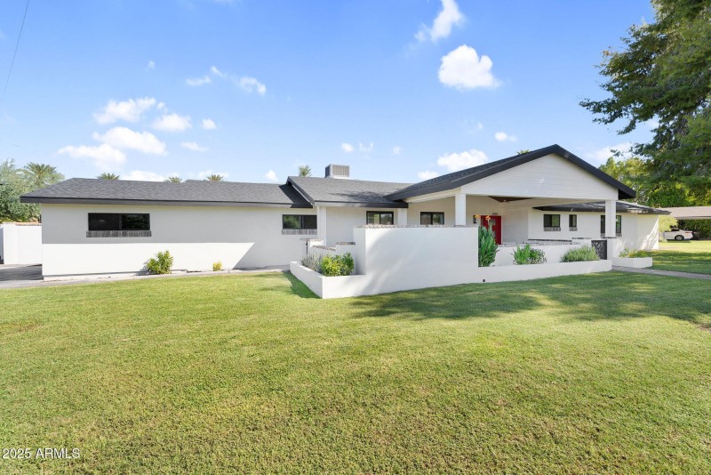 2-web-or-mls-3102 E Mariposa St -3