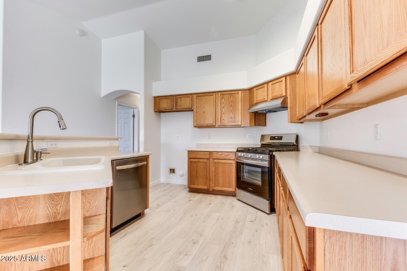 6911 W Monte Lindo Glendale AZ-large-015