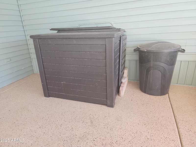 76 West Carport Storage box for larger H