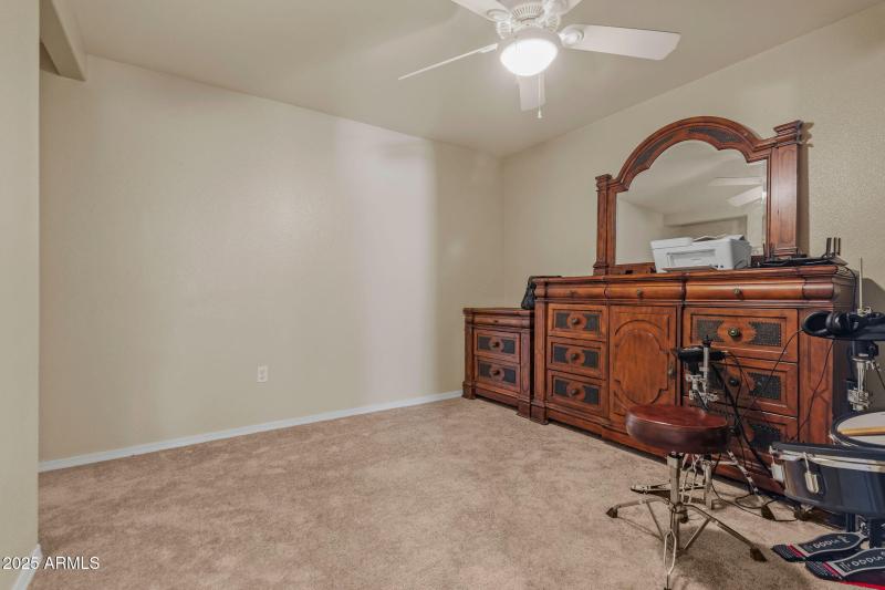 24-web-or-mls-17017 N 12th St 1002 Done-