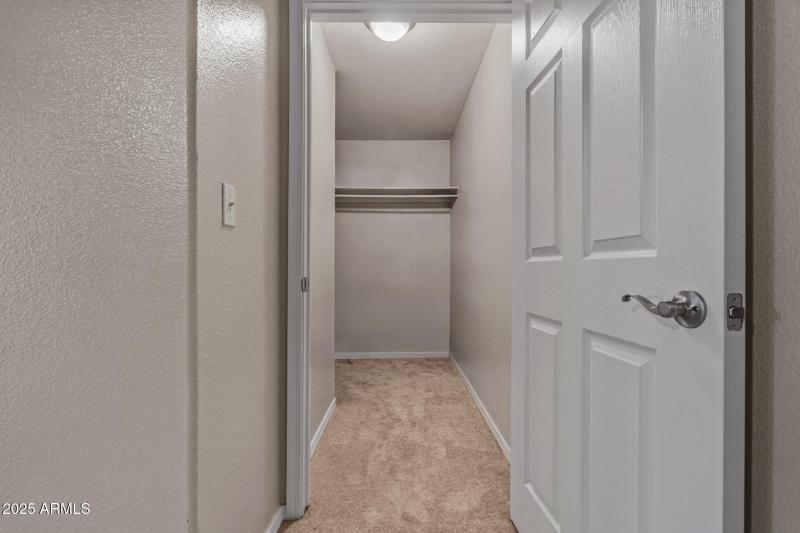 31-web-or-mls-17017 N 12th St 1002 Done-