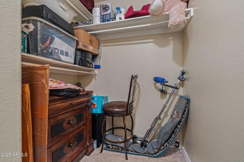 33-web-or-mls-17017 N 12th St 1002 Done-