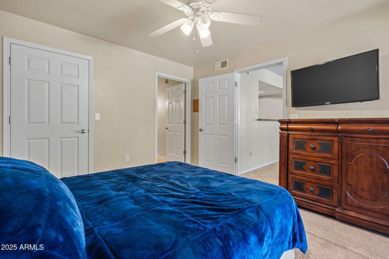 38-web-or-mls-17017 N 12th St 1002 Done-