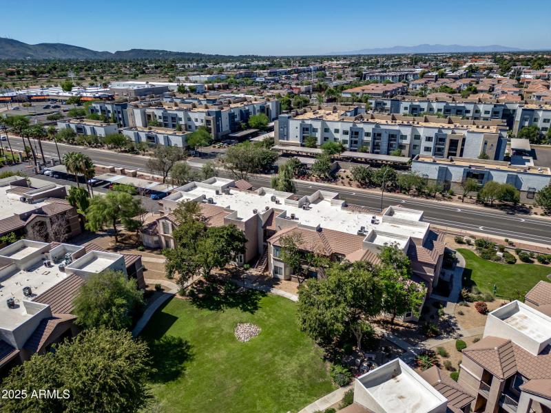 61-web-or-mls-17017 N 12th St 1002 Aeria