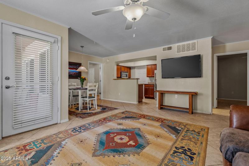 8-web-or-mls-17017 N 12th St 1002 Done--