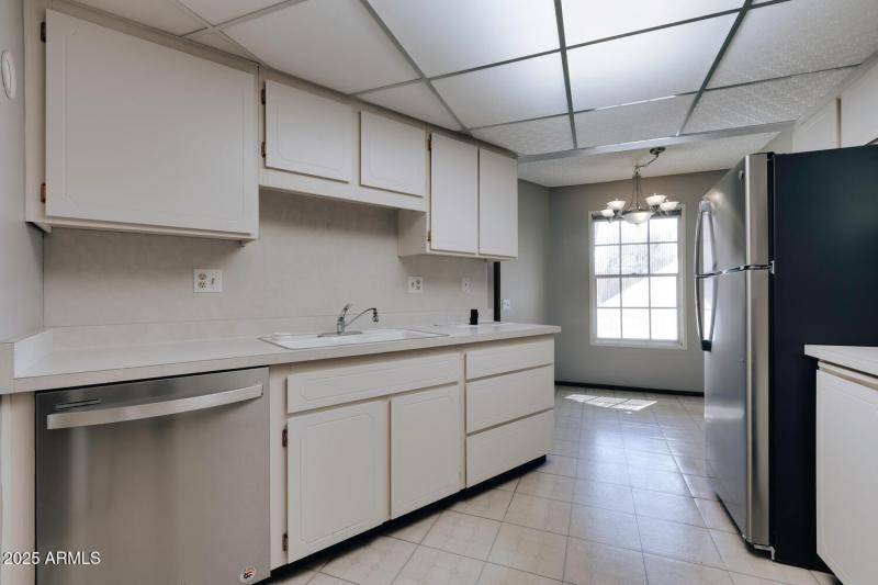 17423 N 105th Ave Sun City AZ-large-012-