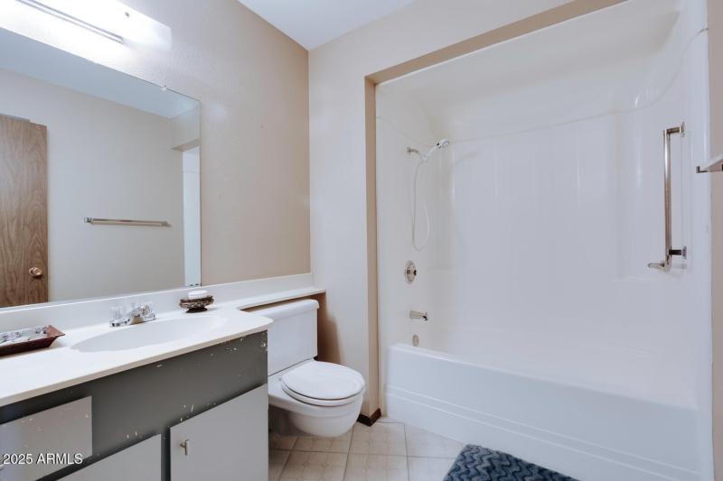 17423 N 105th Ave Sun City AZ-large-017-