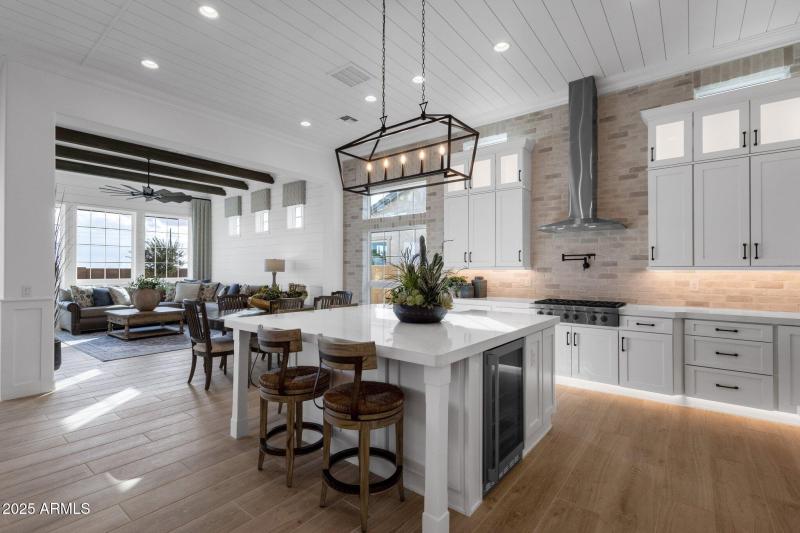 137-web-or-mls-1063-e-palm-bch-dr