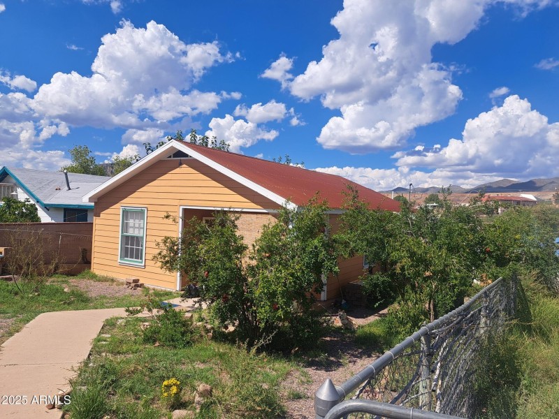 557605400_25062545736713393_354226736645