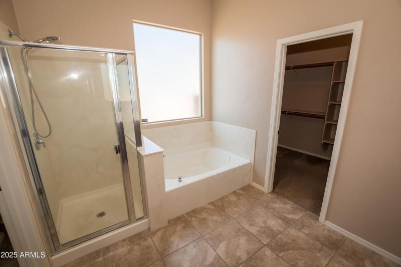 1804 Prairie Grass Dr 10-03-2025 (52)