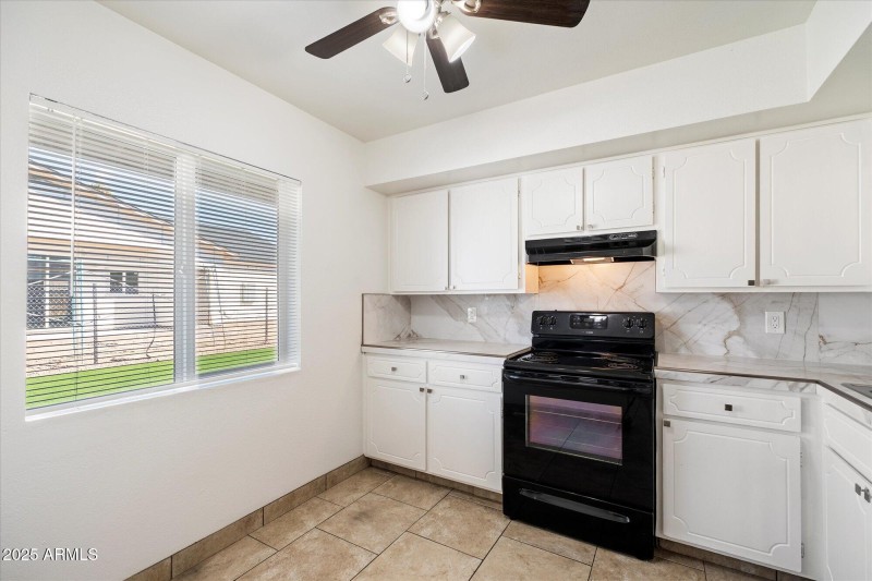 Kitchen - Unit 2
