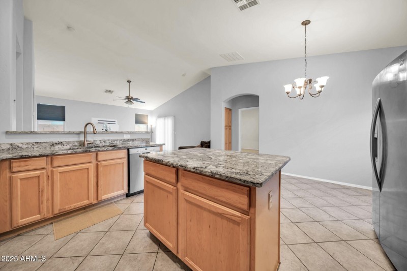 17018 W Tonbridge St-9