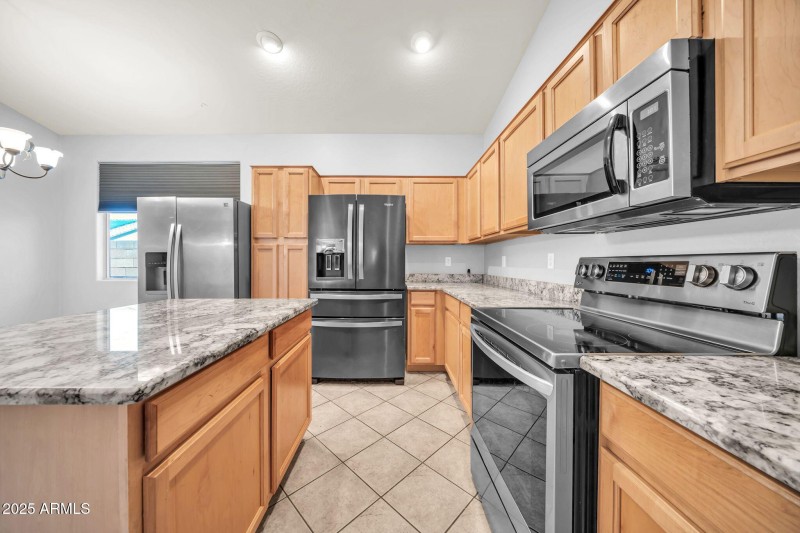 17018 W Tonbridge St-10