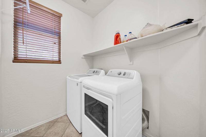 17018 W Tonbridge St-22