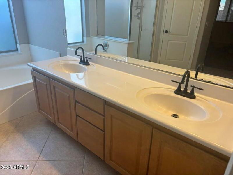 20240818051233747137000000-o