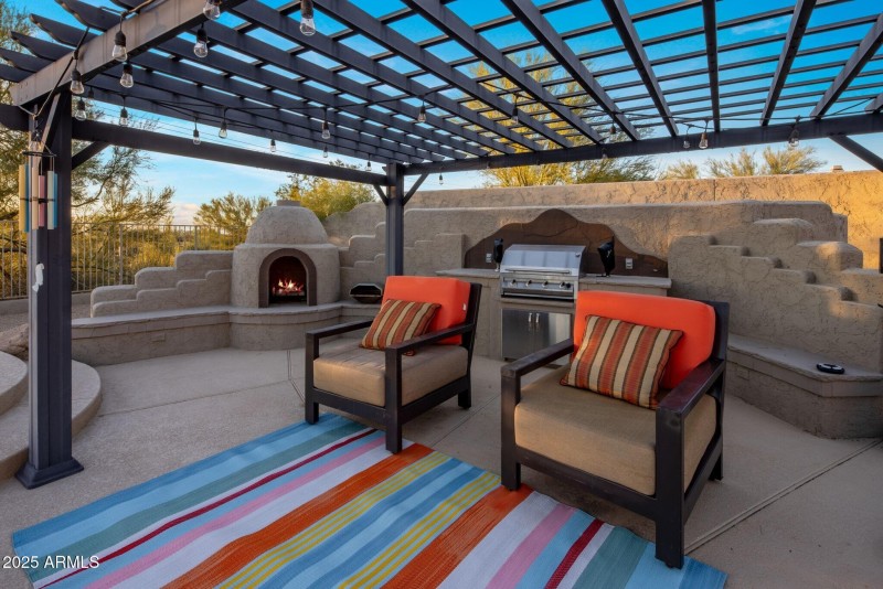 028_Ramada Entertaining 2