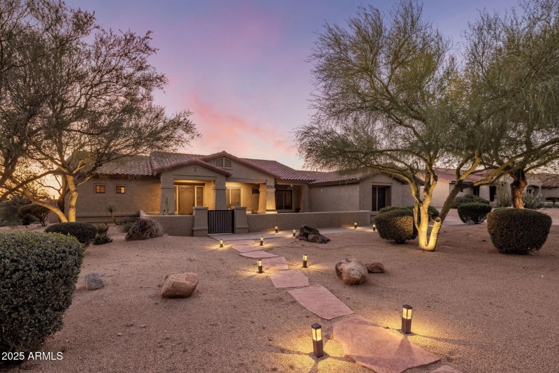 007_Front of the home twilight