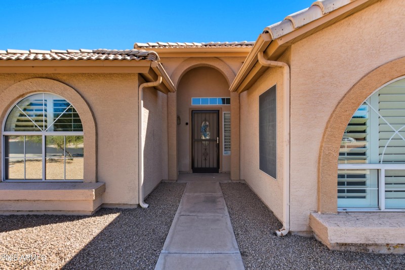 04-4219 E San Angelo Ave