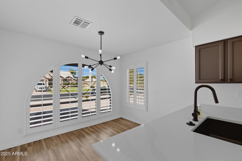 16-4219 E San Angelo Ave