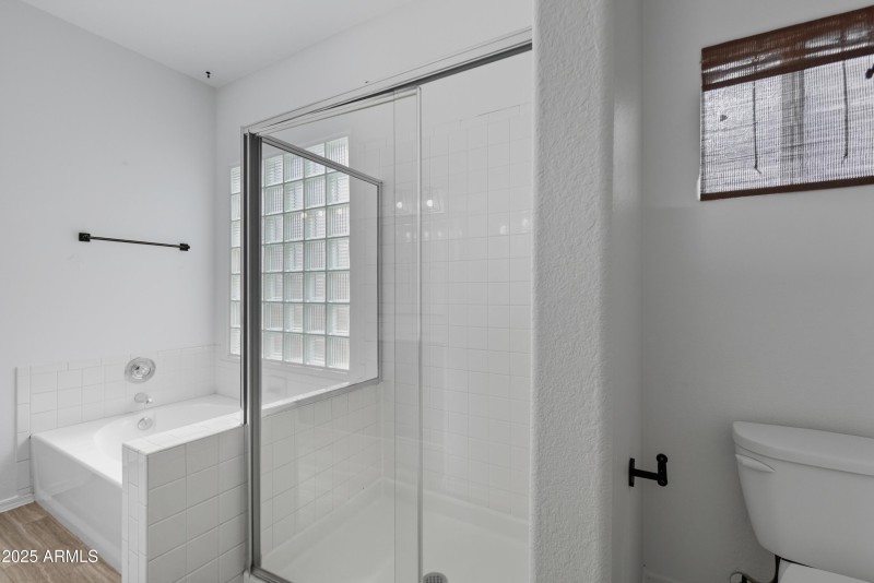 20-4219 E San Angelo Ave