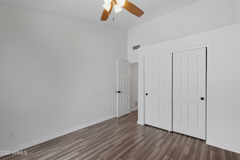 24-4219 E San Angelo Ave