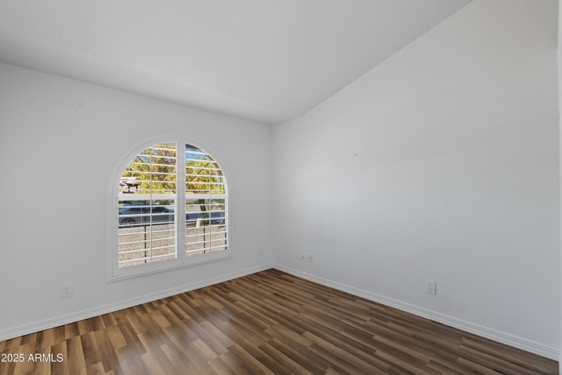 26-4219 E San Angelo Ave