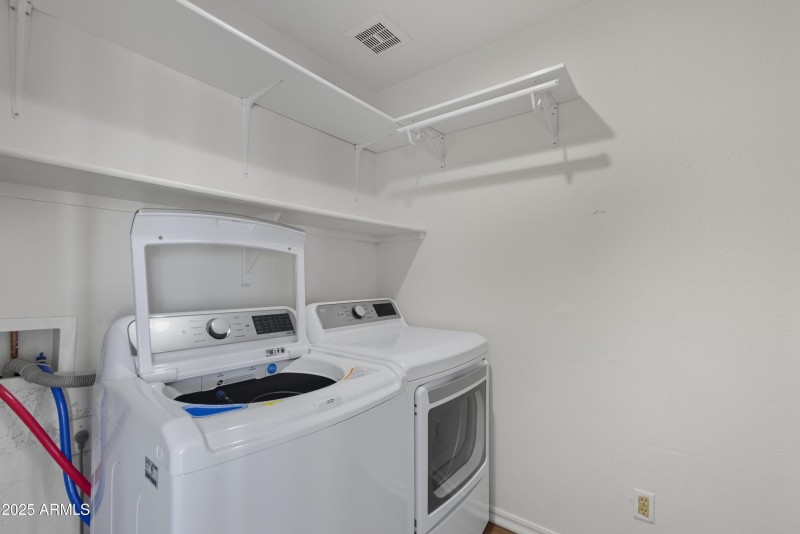 28-4219 E San Angelo Ave