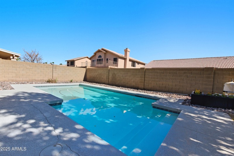 29-4219 E San Angelo Ave