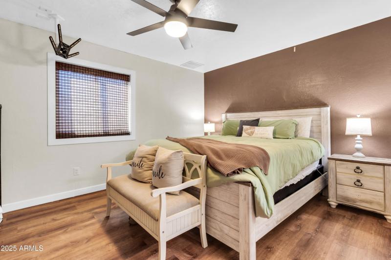 10434 E Albany St-22