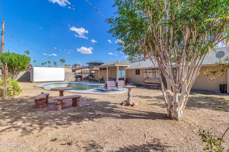 10434 E Albany St-30