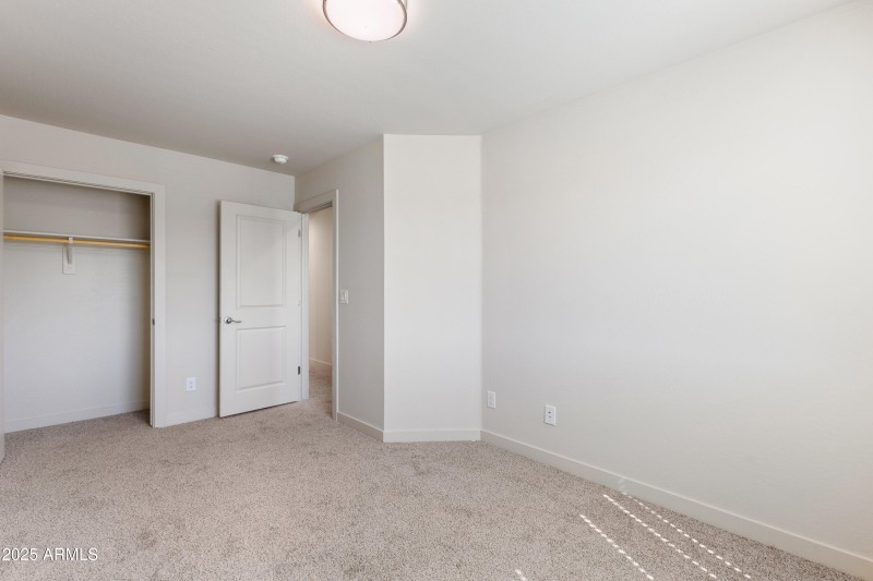 4307 N 13th Pl-20