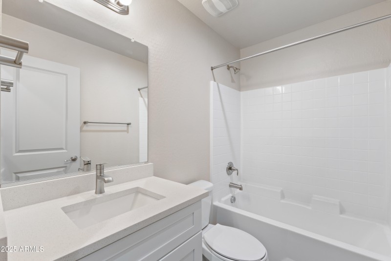 4307 N 13th Pl-22