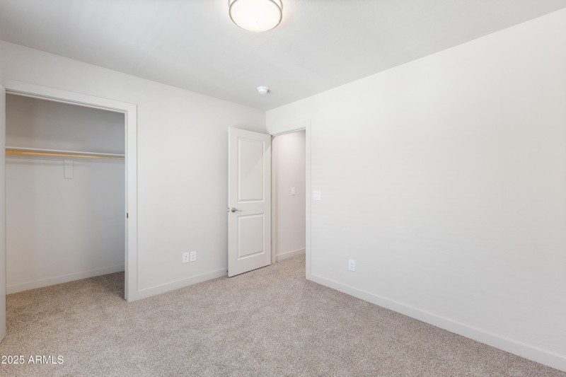 4307 N 13th Pl-24